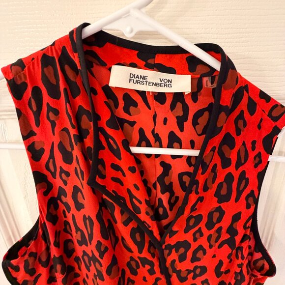 Diane von Furstenberg Red Leopard Print Dress – Size 6 - Picture 3 of 3